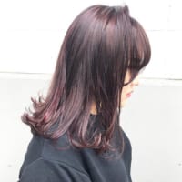 オシャレな抜け感が作れる ラベンダーアッシュカラーで外人風ヘアに