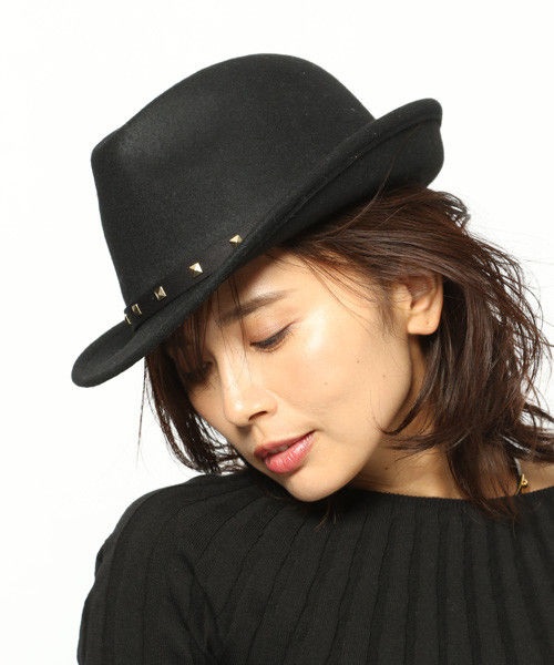 初心者でも簡単にできる 帽子に似合うヘアアレンジをご紹介