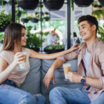 【恋愛】友達or恋愛対象?好きな人の気持ちを確認できる4つの行動と態度