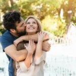 気配り上手な女性がモテる理由 10選|男性から見た女性の特徴