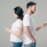 【恋愛悩み】別れたのに…。元カレから連絡が来る理由&その対処法とは?