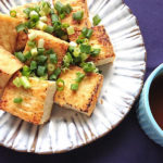 【家飲み】簡単すぎる…。驚くほど美味しい『厚揚げ』で作るペロリ系「おつまみレシピ」5選