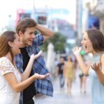 職場のみんなから「話しかけられやすい人」の特徴10選|ビジネスシーンでも大切なコミュニケーションスキルとは?