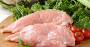 絶品「鶏もも肉」のおつまみレシピ5選｜彼氏も喜ぶ人気料理を厳選！